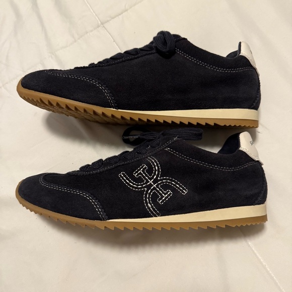 Sam Edelman Isella Women’s Black Suede Sneakers Size 7 NWOT Gum Sole - Picture 6 of 7